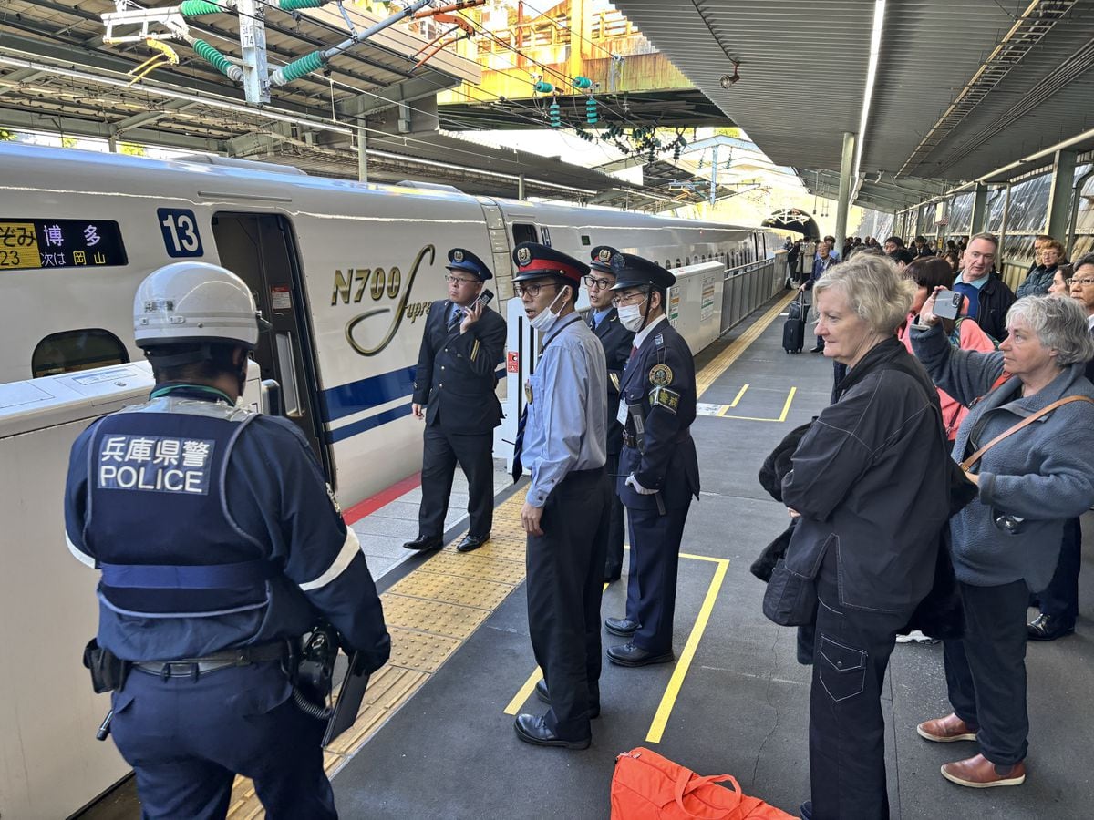 乗客落としたリュック、そばにいた人が車内投げ入れ不審物扱い　新幹線一時運転見合わせ