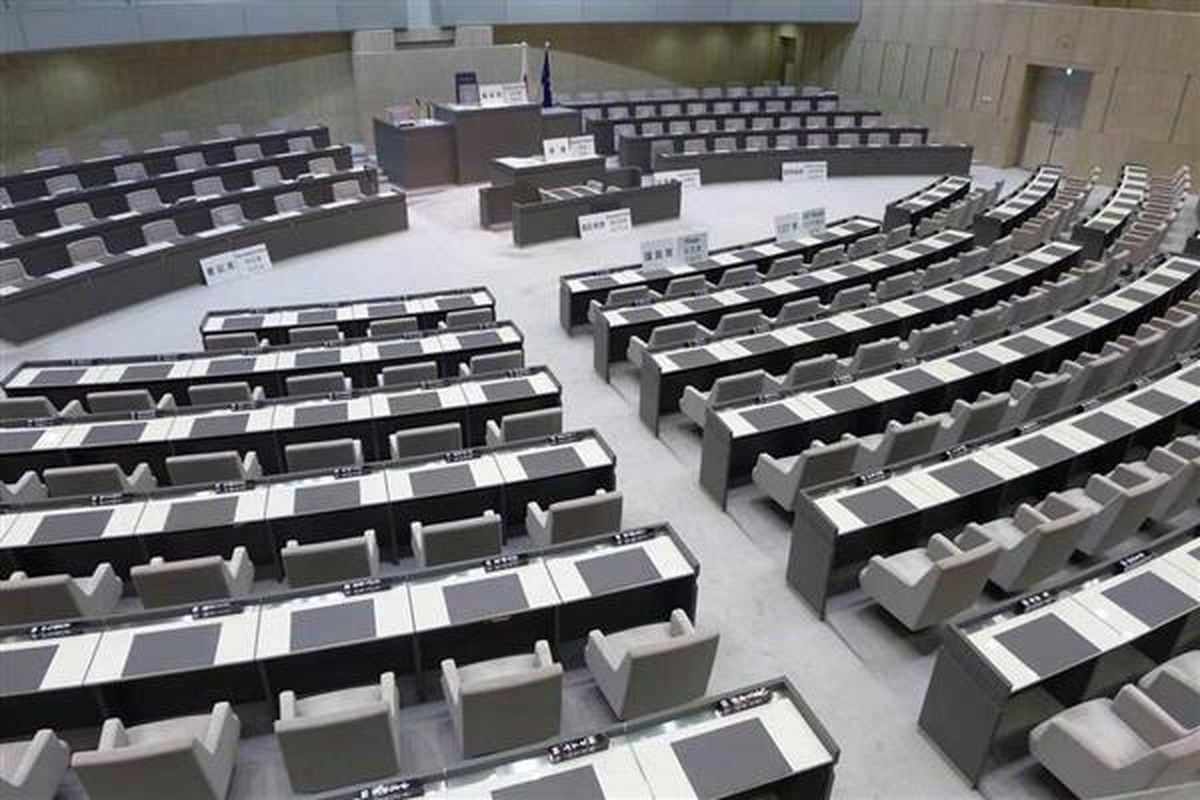 都議会自民党で「中抜き」か　パーティー収入で内部調査　収支報告書に記載なし