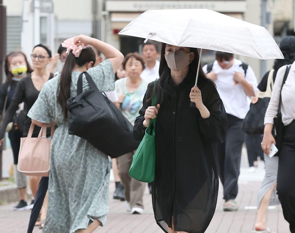 東京都心で気温35度突破　150年の観測史上「最遅」の猛暑日、82年ぶりに更新