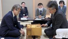 日本将棋連盟の新旧会長、棋聖戦で激突　羽生善治九段と佐藤康光九段　マンスリー将棋