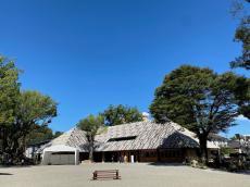 木材が印象的な記念館は１１月にオープン１周年　熊本県人吉市の「青井阿蘇神社」　ニッポン楽旅事典