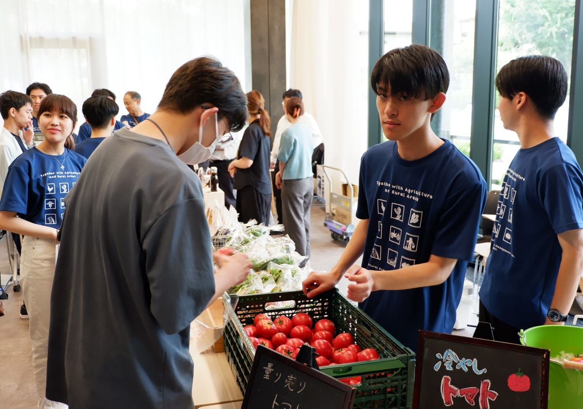 奈良・曽爾村特産品をマルシェでアピール　近畿大の学生ら「村のファンを増やしたい」