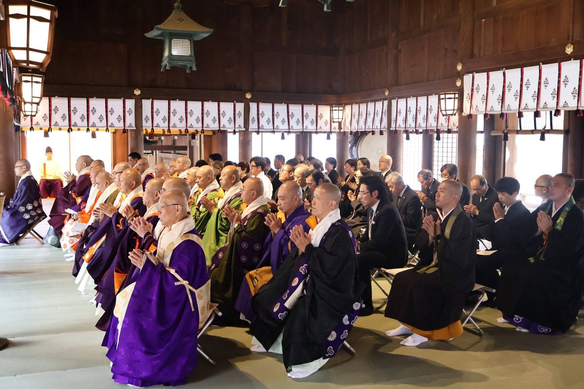 靖国神社などで宗派を超え戦没者慰霊法要　仏教・神道の7宗派11団体から50人超参加