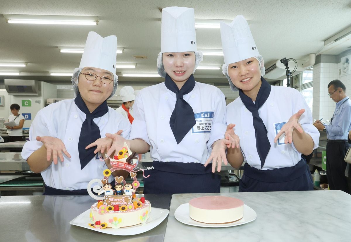 第17回スイーツ甲子園　福岡・飯塚高が優勝　リーダーの野上さん「最高のケーキ」と涙