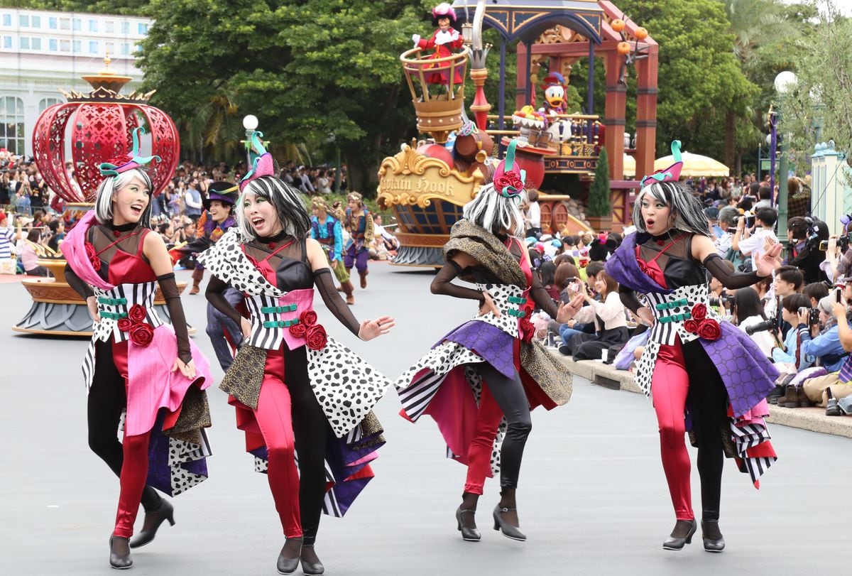 ディズニーランドで秋の定番ハロウィーンイベント　悪役「ヴィランズ」が主役　1日から