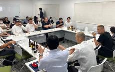 伊丹の商店街でしか飲めない「おかえりビール」　産官学コラボ、オリジナル商品開発