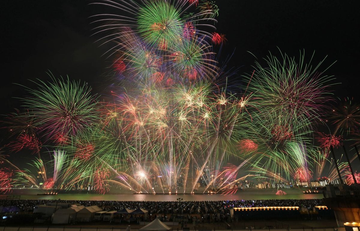 大阪の夏、最高潮　夜空彩るなにわ淀川花火大会