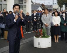 「なわての未来築こう」大阪・四條畷市長が初登庁　全国初、公募で前市長の後継に