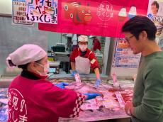 鮮度抜群、おいしさに自信　東京・日野の鮮魚店で「福島応援フェア」30日まで