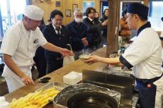 「丸亀製麺」なのに香川・丸亀に店舗なし　トリドール、うどん作りを学ぶ「心の本店」開業