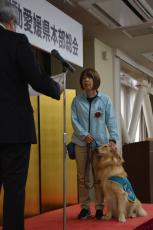 １頭に２年間、３００万円…手足不自由な人支える「介助犬」、育成の原動力は利用者の声