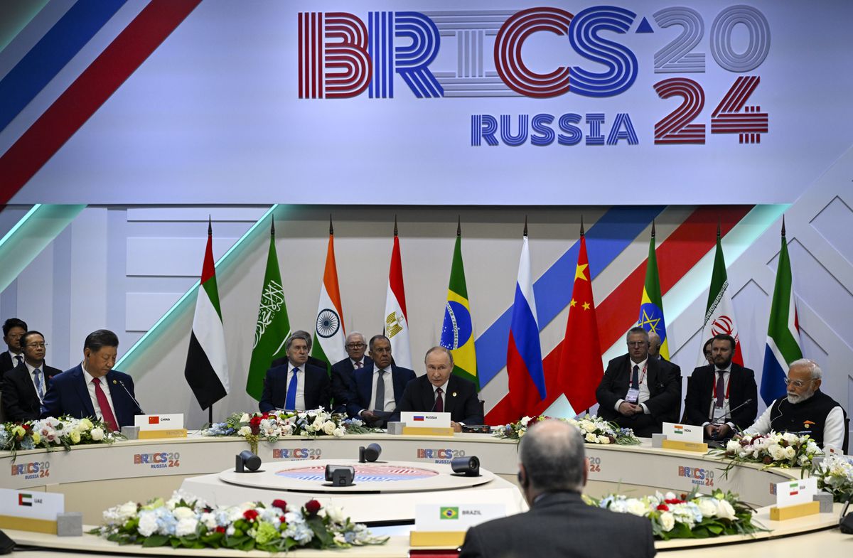 プーチン氏「BRICSは世界の多数派」　首脳会議で演説、欧米への対抗鮮明に