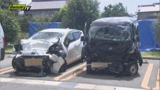 車3台が関連の事故　5人救急搬送され少なくとも3人が重体（浜松市）