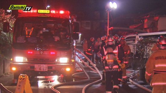 静岡市清水区で住宅の一部焼く火事　男性１人やけど