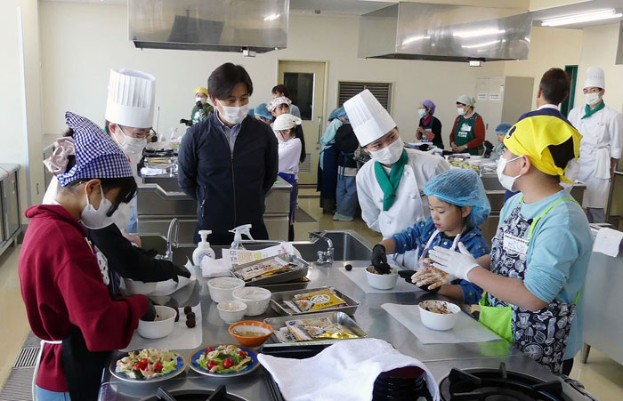 名古屋市で体験型料理教室 真誠、佐藤醸造など地元企業も参加