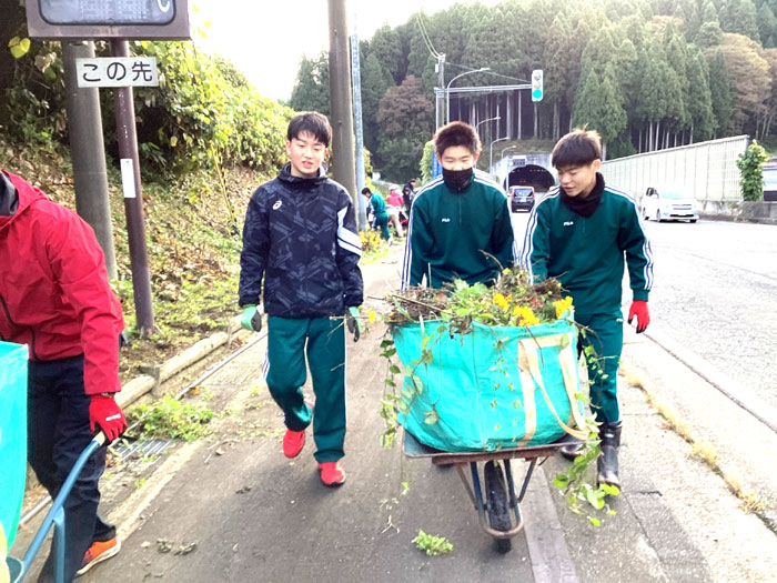 豪雨被災を機に親子で清掃活動 福井市の中学校に農水大臣賞 環境美化教育を表彰