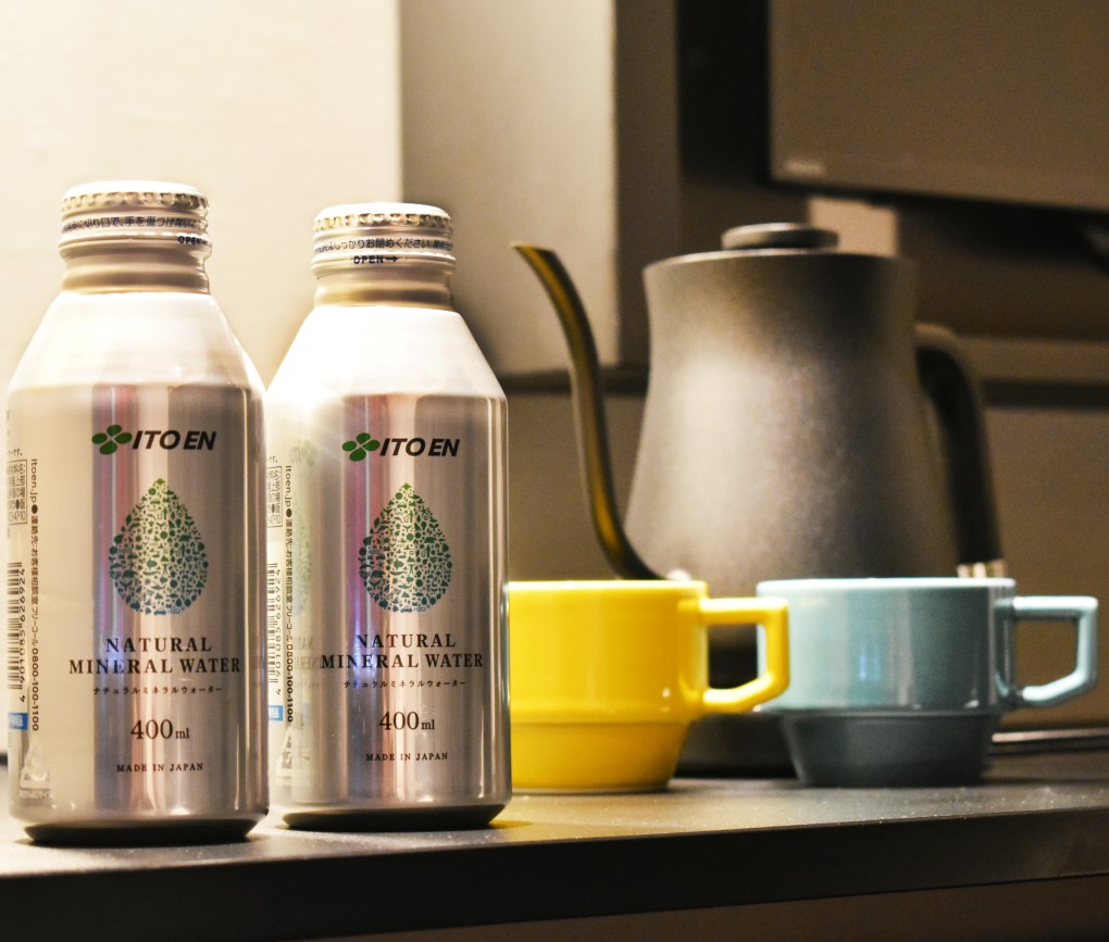 オリックス・ホテルマネジメントがサステナブルな取り組みを加速　17の旅館・ホテルにアルミボトル缶の天然水を導入開始