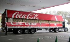トラックドライバー時間外労働の上限規制が適用される「2024年問題」　コカ・コーラボトラーズジャパンの対応は？
