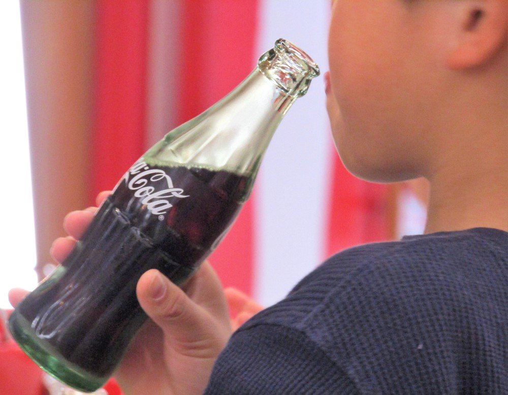 一人の男性と、一本の「コカ・コーラ」からすべては始まった。　日本の「コカ・コーラ」歴史が分かる工場見学が再開