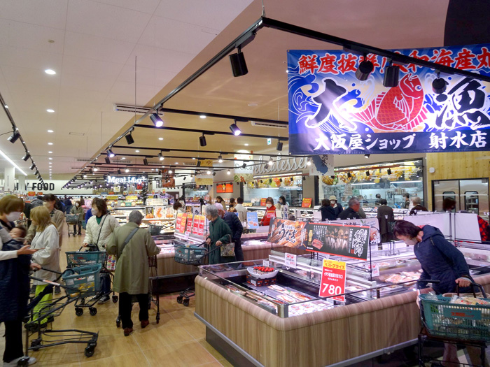 大阪屋ショップ 素材から主菜強化へ 最大売場の射水店、SC内にオープン