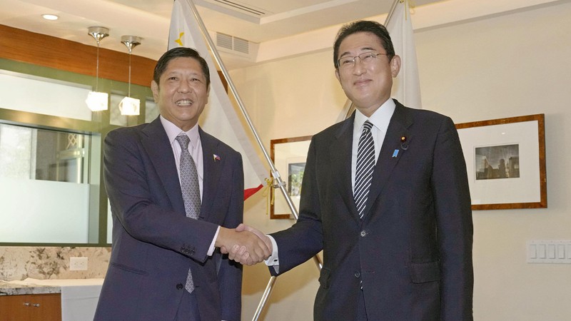 “海外バラマキ”に国民からは大ブーイング。岸田総理はなぜフィリピンに年間2000億円も支援するのか？