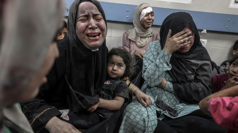 〈パレスチナ・ガザ地区〉妊娠9か月で出産への不安がつのる日々、避難先の2LDKアパートでは家族・友人52人で生活…2人のパレスチナ人女性の悲痛な叫び
