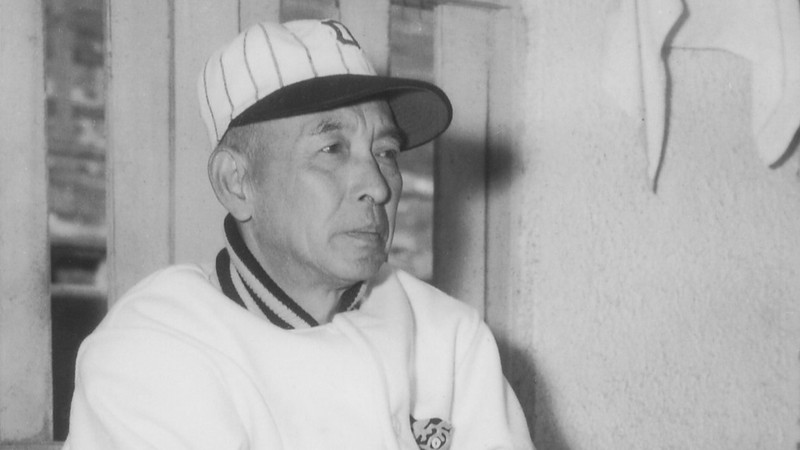 阪神タイガースをわずか33試合で“解任”された伝説の第８代監督は「プロ野球経験ゼロ」の「田舎のおじいさん」だった！