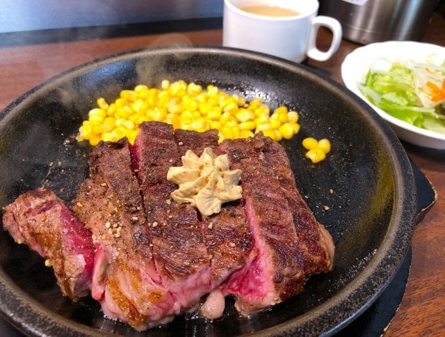 「え、食べちゃダメなの？」牛肉、豚肉、ポテチに“発がん性”！　国が注意喚起する意外な食べ物３選