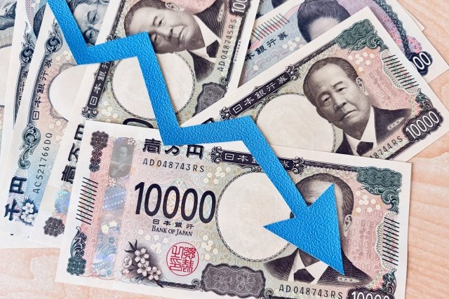 なぜ日本の賃金は上がらず、諸外国の賃金は上がっているのか？　背景に、定期昇給ありの日本と、ジョブ型社会の諸外国の違い