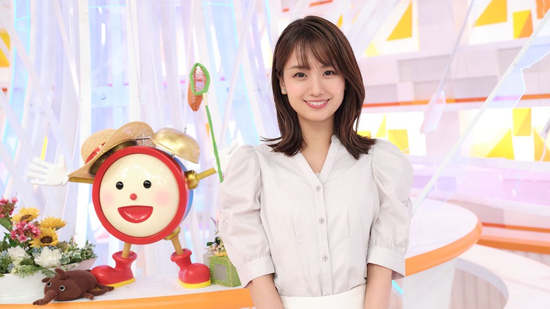 井上清華　トレカ　フジテレビアナウンサー　スマイルチャージ 004.jpg