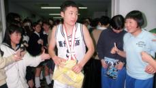 「168cmの中学生プレーヤー」田臥勇太に絶句。“練習会で起きた事件”を能代工メンバーが証言。「俺たちはユニフォームを着られなくなる」