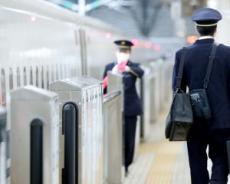 7社の「現役鉄道マン」が給料事情を赤裸々告白。JR東日本、東急、都営地下鉄…意外な会社が高給だった