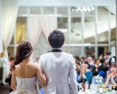 結婚式で招待客の「浮気」が発覚、新婦は大号泣。式は一時中断で地獄絵図に…――仰天ニュース・トップ3