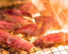 食べ放題の焼肉屋で遭遇した大食い客に店も白旗…肉を3枚重ねでペロリ――仰天ニュース・食べ放題トップ3