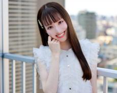 「人気アイドルグループ」の元メンバーがセクシー女優に。アイドル時代と同じ“本名”で活動するワケ