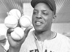 「ザ・キャッチ」ウィリー・メイズさん死去　93歳　通算660本塁打、戦後最高の外野手