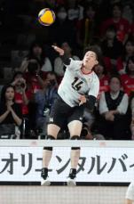 【バレー男子】日本が第3セット取り返す　石川祐希が5連続ポイント　東京五輪金のフランスを圧倒