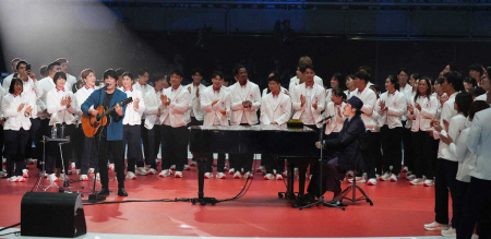 スキマスイッチ　パリ五輪臨む日本選手団にエール「日本を元気にしてください」　全力少年など披露