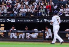 【日韓ドリーム】松田宣浩が韓国から2打席連続四球も日本ベンチはなぜか“爆笑”