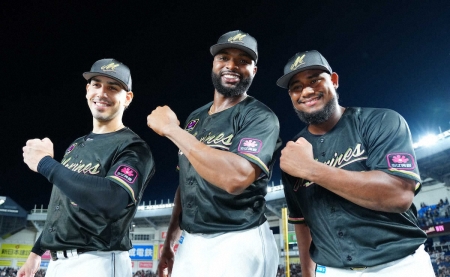 ロッテ　西武戦開幕13連勝　同一カードプロ野球タイ記録　ポランコ球団タイ3度目1試合3発