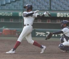 【高校野球】大阪桐蔭・ラマルが甲子園練習で特大弾　徳丸は兄に並ぶ夏制覇に照準