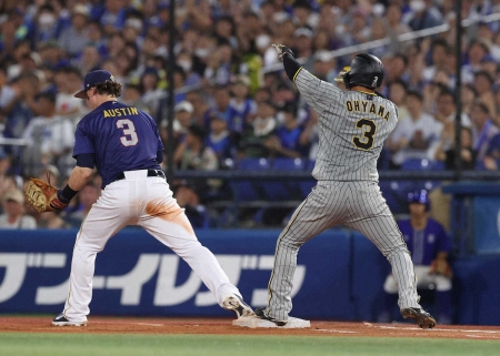 阪神　4回のチャンスを「空過」で逃す　一塁走者の大山が二塁ベースを踏まずに戻って併殺に