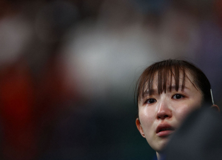 早田ひな　準決勝で“ラスボス”孫穎莎に涙の完敗「さすがに限界」痛み止め飲んでの奮闘及ばず