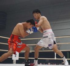 プロボクシング日本フェザー級3位の前田稔輝は2回TKOで再起「次がラストチャンスと思って…」