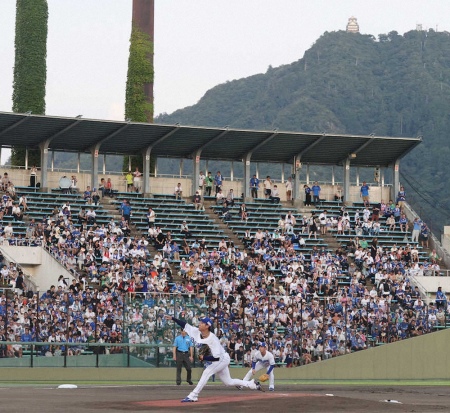 中日・高橋宏が初回にいきなりDeNA打線に先制を許す