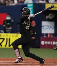 オリックス・中川が決勝1号　中嶋監督直接指導の成果「久々にバッティングができた」　大里も1号