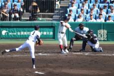 【甲子園】大阪桐蔭「春夏連覇校対決」制し、2回戦進出　背番号「11」中野が4安打完封