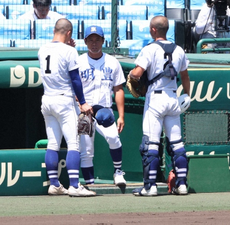 【甲子園】明豊・川崎監督　逆転負けに「満塁の場面で1本出るかどうか、その勝負だった」