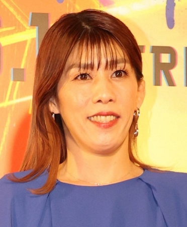 吉田沙保里さん“高速タックル”披露　実演解説に注目集まる「わかりやすい」「相変わらずキレッキレ」