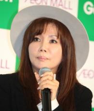 小川菜摘　夫・浜田雅功のパリ土産?　映り込んだホットドック写真に「おかえりなさい」「センス最高」の声